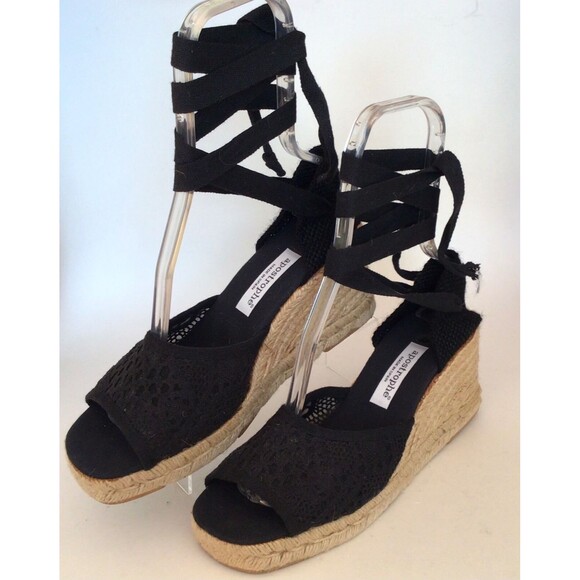 APOSTROPHE Espadrille Ankle Tie Peep Toe Wedges, Black (Size 9.5 M) - Picture 4 of 11